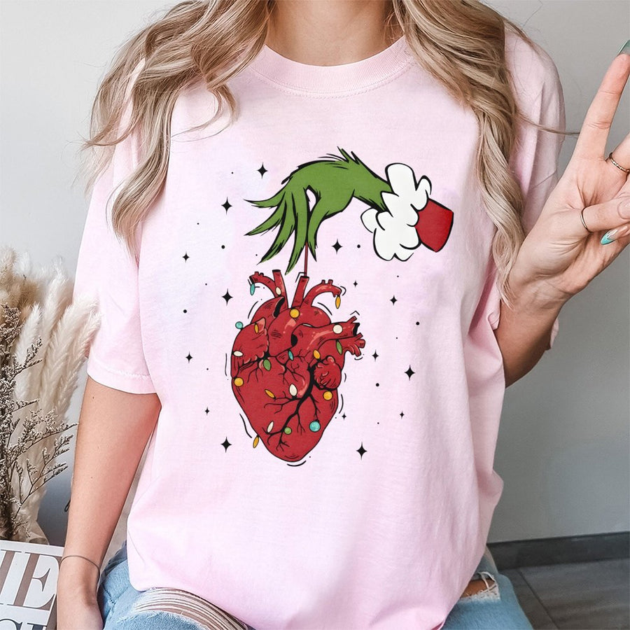 Christmas Heart Anatomy T-Shirt | Medical Holiday Graphic Tee | Premium 100% Cotton | Gift for Nurses & Doctors