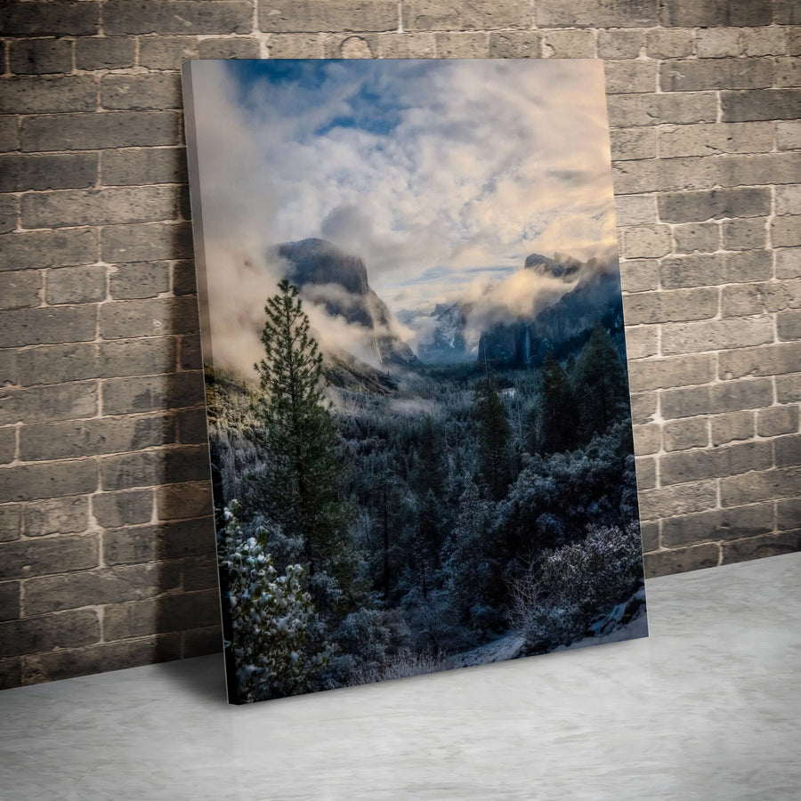 Yosemite Valley Landscape Canvas Print | Misty Winter Mountain Forest Wall Art | Premium Gallery-Wrap Decor | Nature Lover Gift for Home Office