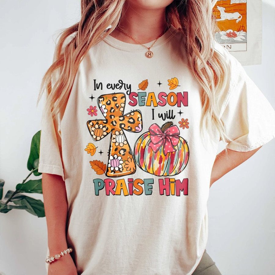 In Every Season I Will Praise Him T-Shirt | Leopard Cross Autumn Pumpkin Design | Premium 100% Cotton | Christian Faith Gift for Women