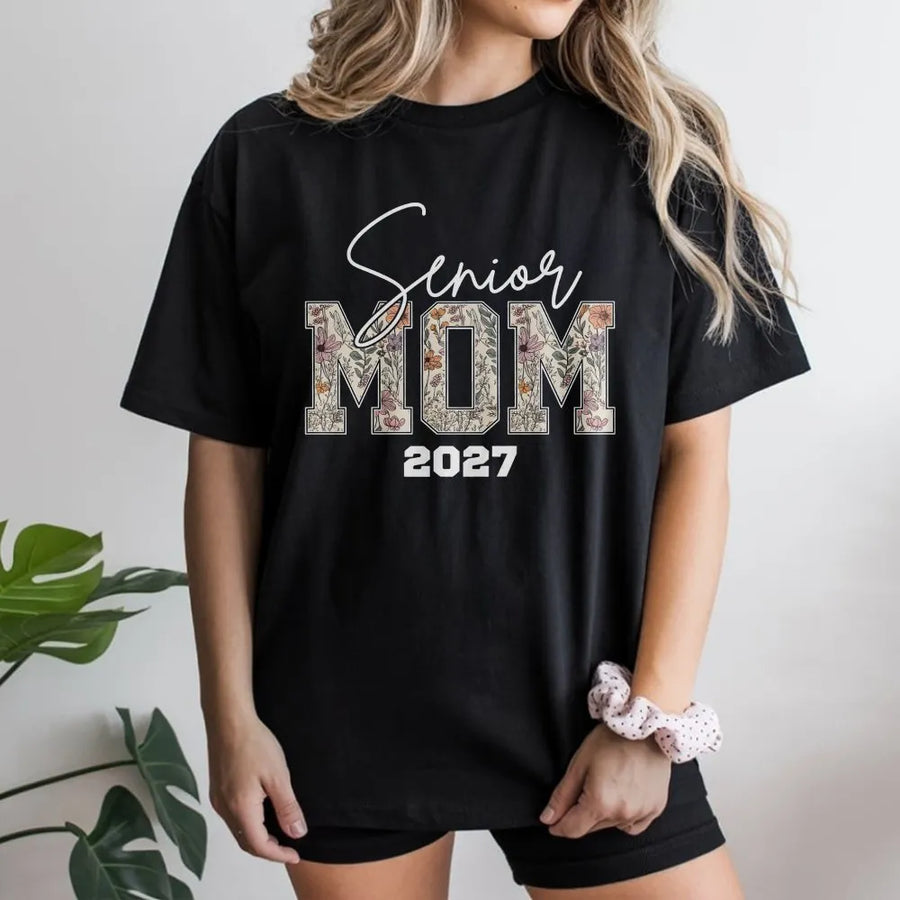 Senior Mom 2027 T-Shirt | Vintage Floral Class of 2027 Design | Premium Comfort Colors Cotton | Proud Graduation Gift for Mom