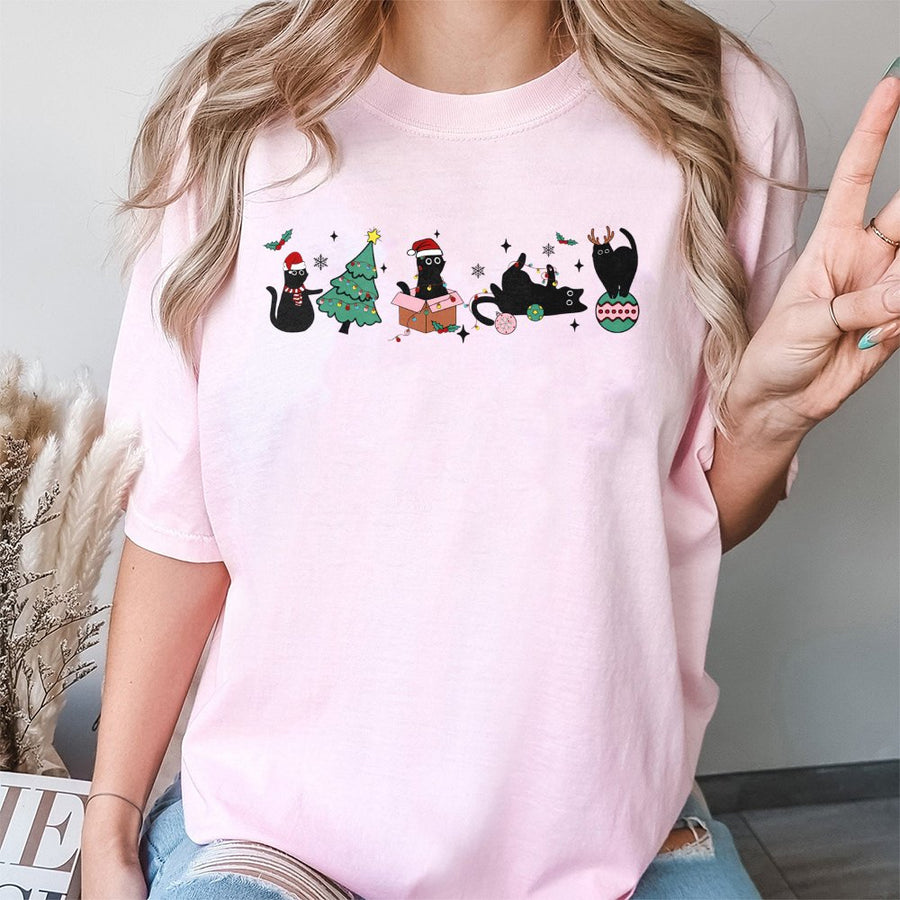 Christmas Black Cat T-Shirt | Cute Festive Holiday Kitties Graphic | 100% Cotton Premium Unisex Tee | Perfect Gift For Cat Lovers