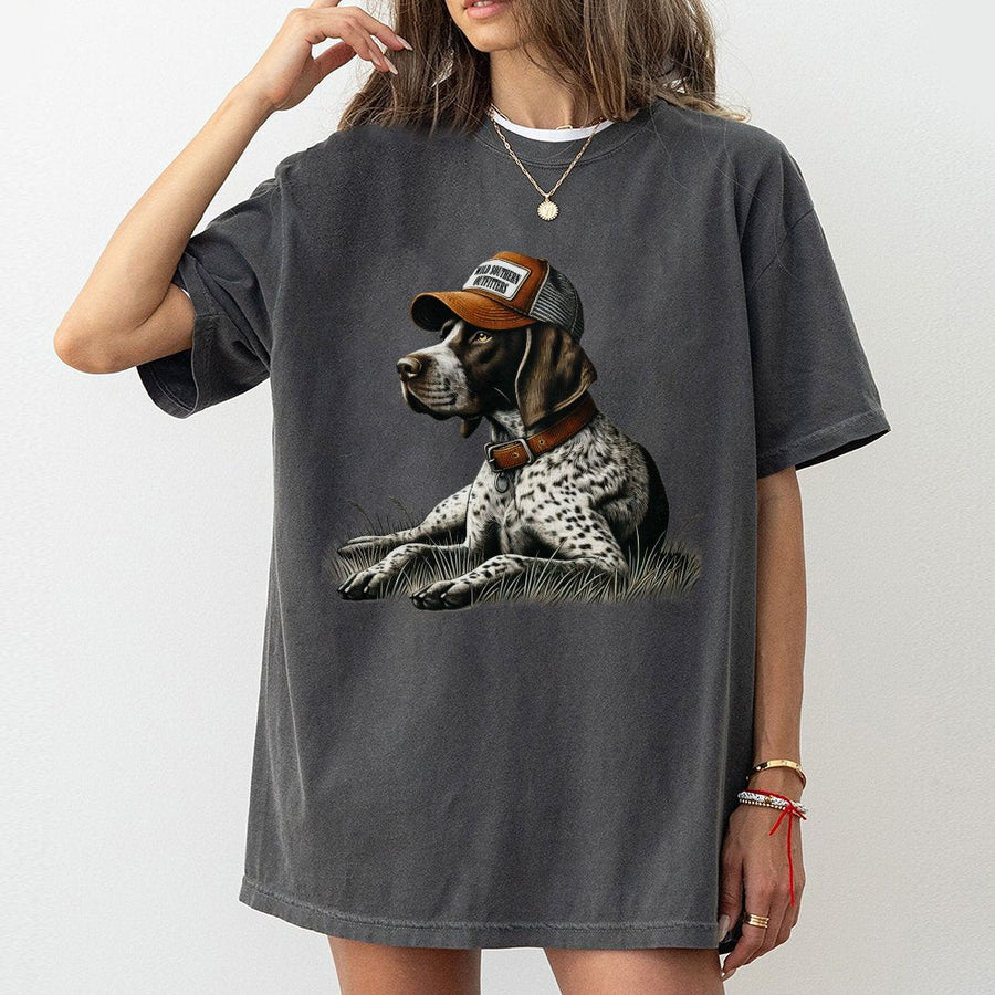 German Shorthaired Pointer T-Shirt | Bird Hunting Dog in Hat Graphic | Premium 100% Cotton | Country Style Wildlife Gift for Hunters