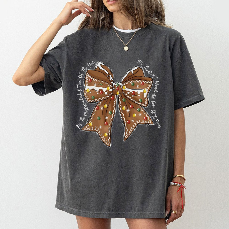 Gingerbread Bow Christmas T-Shirt | Coquette Aesthetic Holiday Graphic | Premium Cotton Unisex Tee | Gift for Her and Holiday Party Lovers