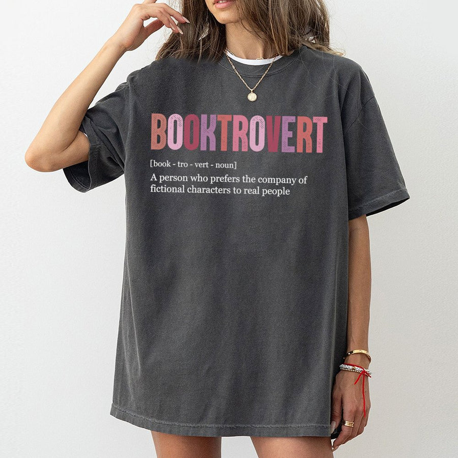 Booktrovert T-Shirt | Funny Reading Definition Design | Premium 100% Cotton Tee | Gift for Book Lovers, Librarians, and Avid Readers
