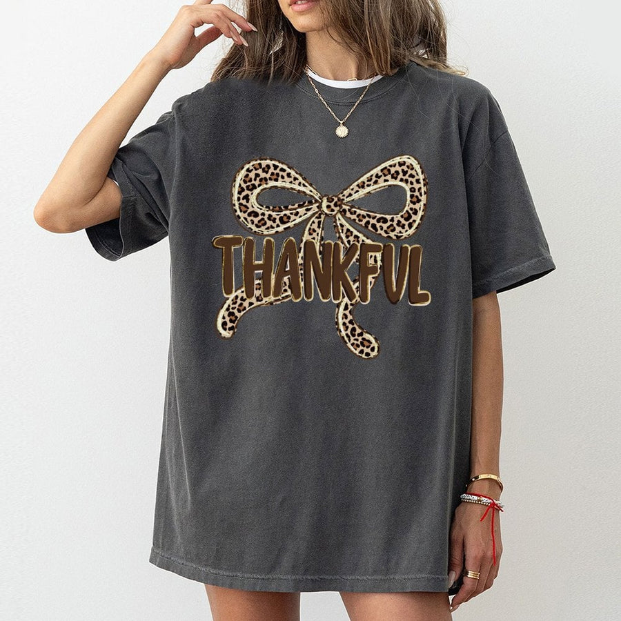Thankful Leopard Bow T-Shirt | Retro Preppy Thanksgiving Graphic Tee | Premium 100% Cotton | Cute Fall Aesthetic Gift for Her