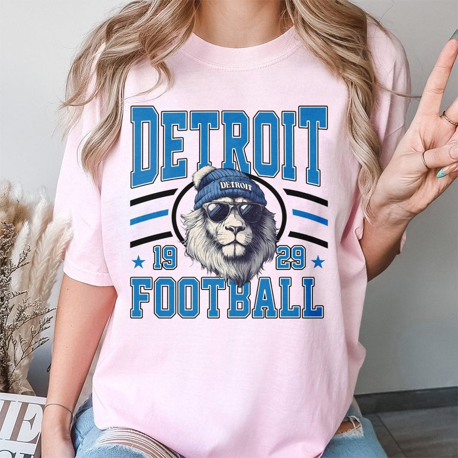 Detroit 1929 Football With A Lion Mascot Wearing A Beanie And Sunglasses T-Shirt