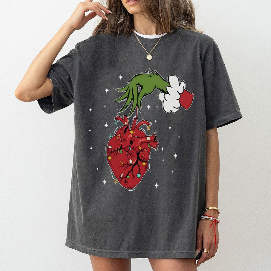 Christmas Heart Anatomy T-Shirt | Medical Holiday Graphic Tee | Premium 100% Cotton | Gift for Nurses & Doctors