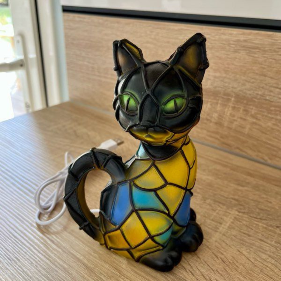 Elegant Cat Lamp