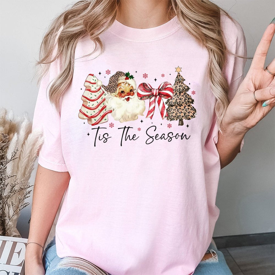 Retro Santa Christmas T-Shirt | Leopard Print Tree & Holiday Bow Graphic | Premium 100% Cotton | Festive Gift for Women & Men