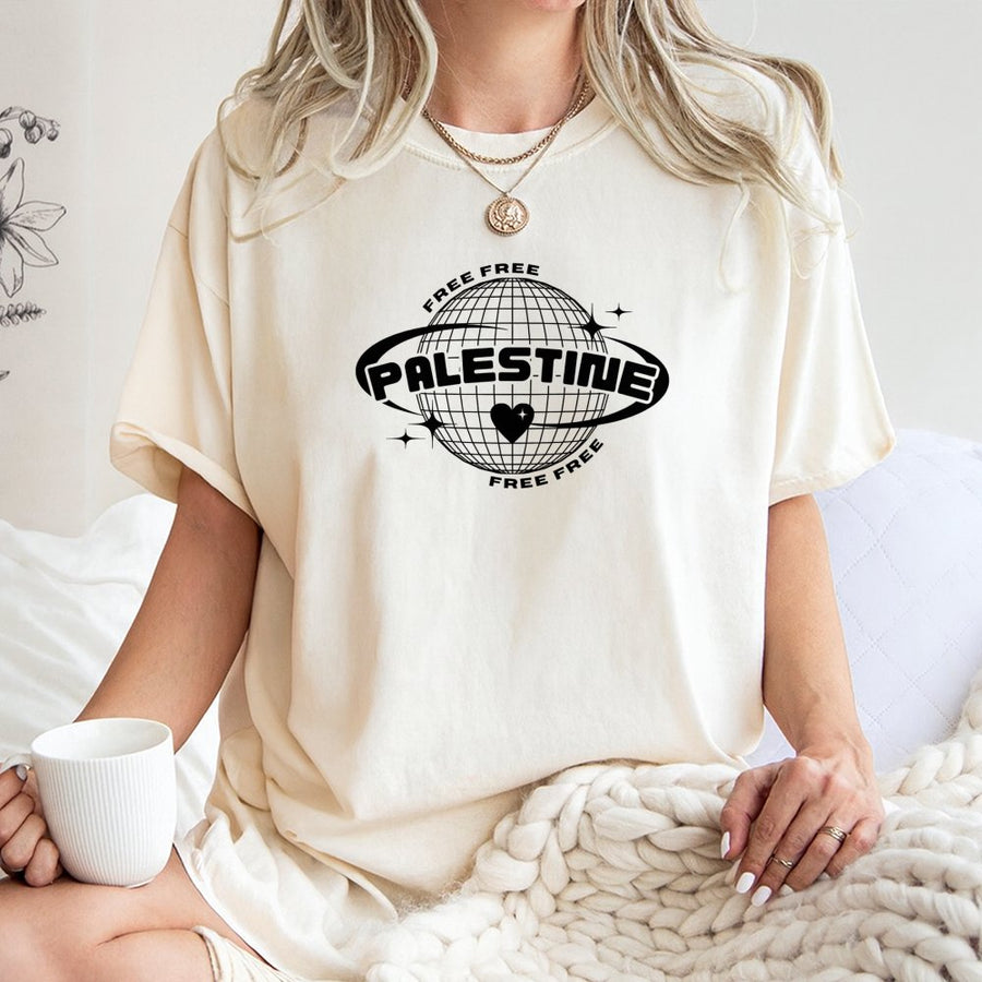 Free Palestine T-Shirt | Retro Globe Graphic Design | 100% Cotton Premium Tee | Activist Solidarity Gift For Men And Women