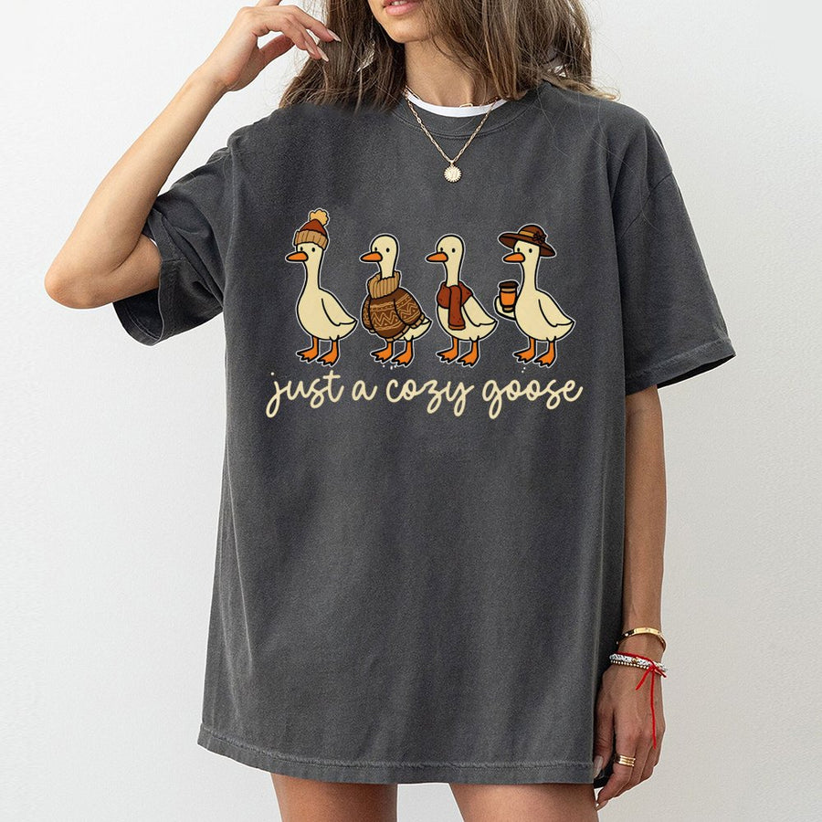 Cozy Goose T-Shirt | Cute Fall Autumn Graphic Design | Premium 100% Cotton Tee | Gift for Animal Lovers & Seasonal Sweater Weather Fans