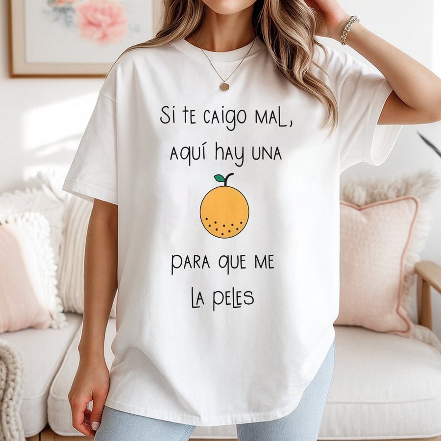 Si Te Caigo Mal T-Shirt | Funny Spanish Quote Graphic Tee | 100% Cotton Premium Unisex Shirt | Latino Humor Gift for Friends