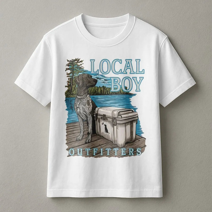 Gundog Dockside Graphic T-Shirt | Pointer Dog & Cooler Outdoor Art | Premium Cotton Tee | Gift for Anglers, Hunters & Outdoor Enthusiasts