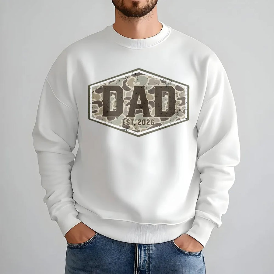 Dad Est 2026 Sweatshirt | Camo Badge Print Sweatshirt | Premium Cotton Blend | Gift for New Father, Pregnancy Announcement