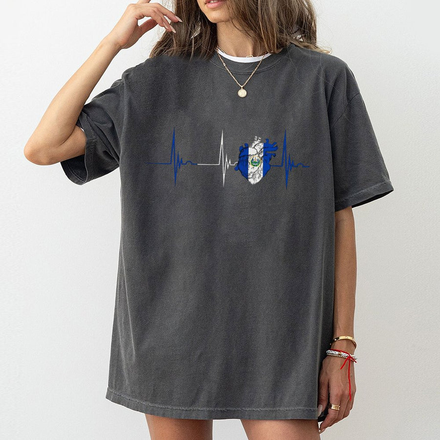 El Salvador Flag Heart T-Shirt | EKG Pulse Graphic | Premium 100% Cotton Tee | Salvadoran Heritage Pride Gift for Men and Women