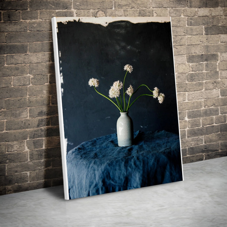 Allium Still Life Canvas Wall Art | Minimalist Floral Photography Print | High-Resolution Gallery Canvas | Modern Kitchen & Dining Room Decor Gift