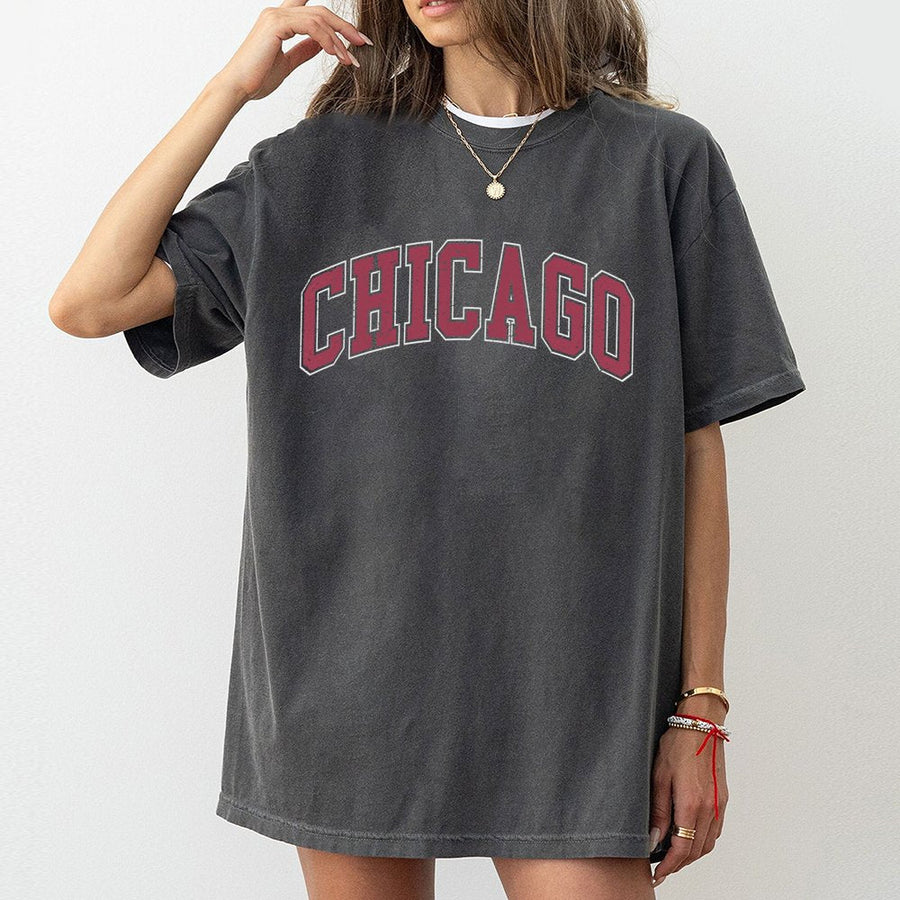 Chicago T-Shirt | Vintage Distressed College Lettering | Premium Soft Cotton Tee | Unisex Illinois City Souvenir Gift