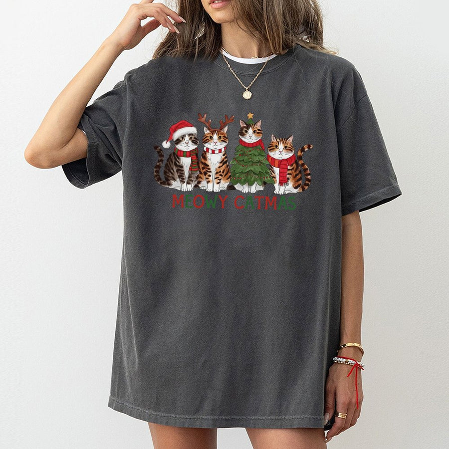 Meowy Catmas T-Shirt | Funny Christmas Cat Lover Graphic Tee | 100% Cotton Premium Unisex Shirt | Cute Holiday Gift For Cat Moms & Men