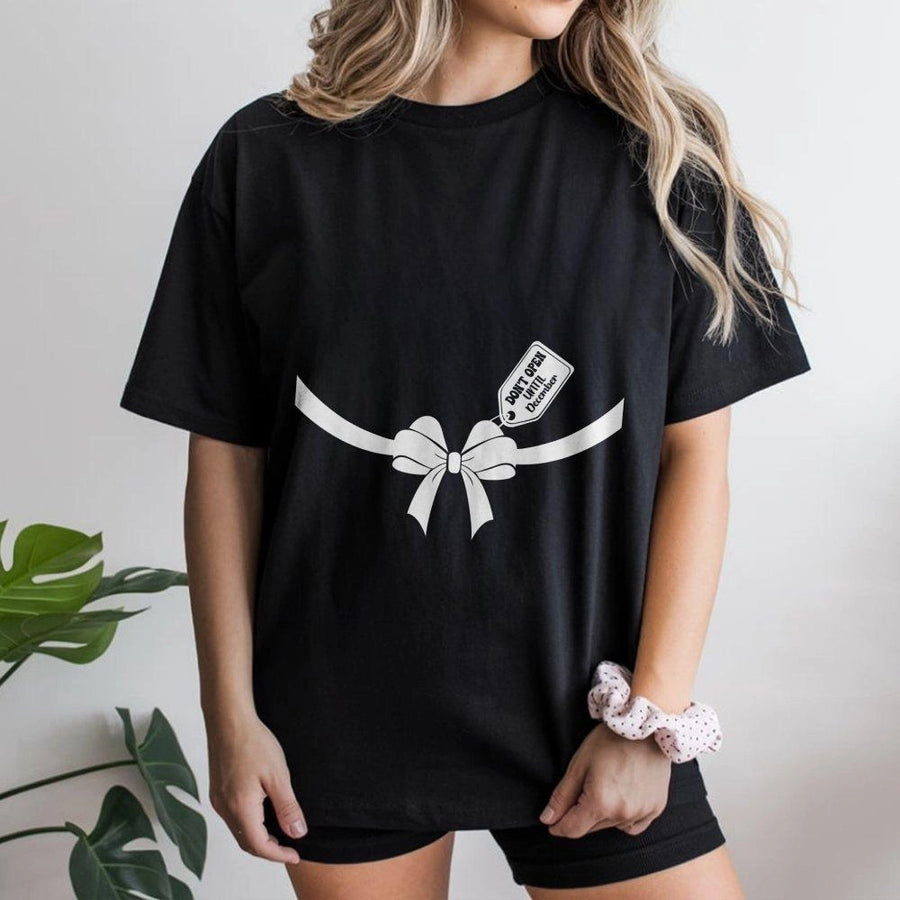 Christmas Pregnancy Announcement T-Shirt | Don't Open Until December Bow Design | Premium Cotton Soft Tee | Funny Mom To Be Xmas Gift
