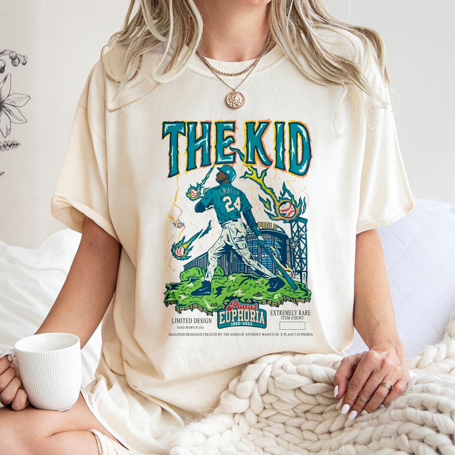 Baseball Legend Graphic T-Shirt | 90s Retro Sportswear Style | 100% Soft Cotton Tee | Gift for Baseball Fans and Sports Collectors