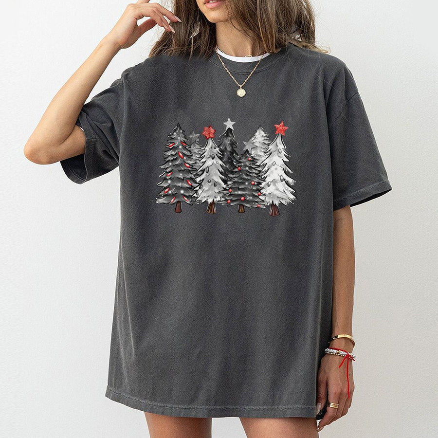 Christmas Tree T-Shirt | Modern Minimalist Holiday Pine Design | 100% Premium Cotton | Unisex Festive Gift for Women and Men