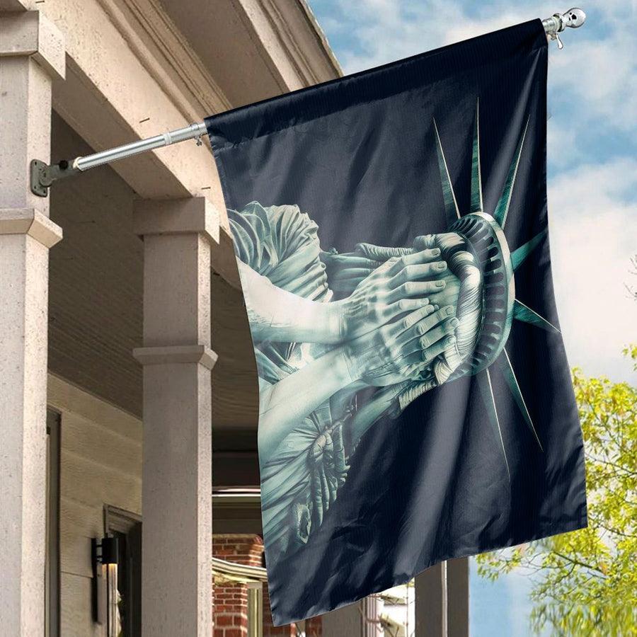 Crying Statue Of Liberty House Flag | Patriotic Artistic Symbolism Wall Decor | Premium Weather-Resistant Polyester | Unique Garden Gift For Americans