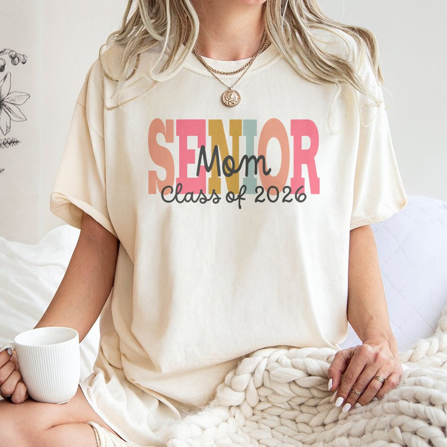 Senior Mom Class of 2026 T-Shirt | Retro Colorful Graphic Design | Soft 100% Cotton Premium Tee | Proud Graduation Gift for Mom