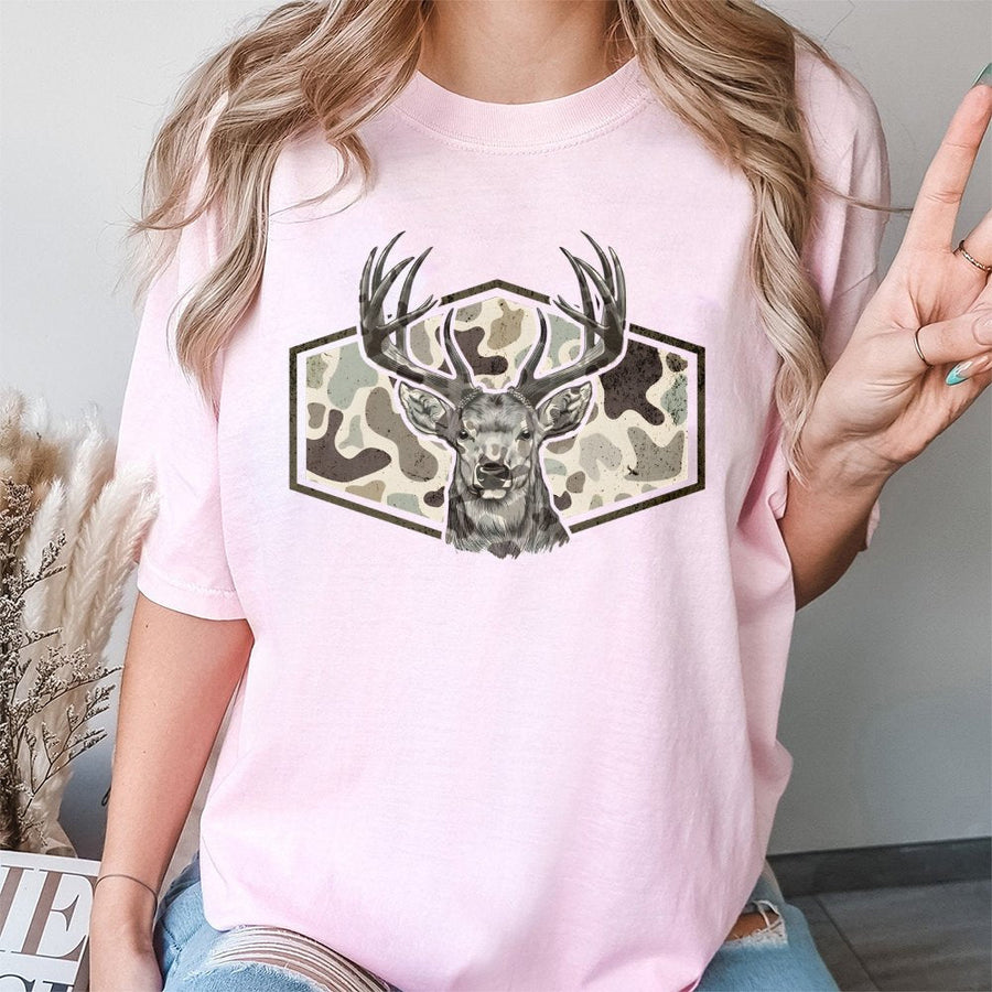 Deer Hunting T-Shirt | Retro Camo Antler Graphic Design | 100% Cotton Premium Tee | Outdoorsman Nature Gift for Hunters Men and Women