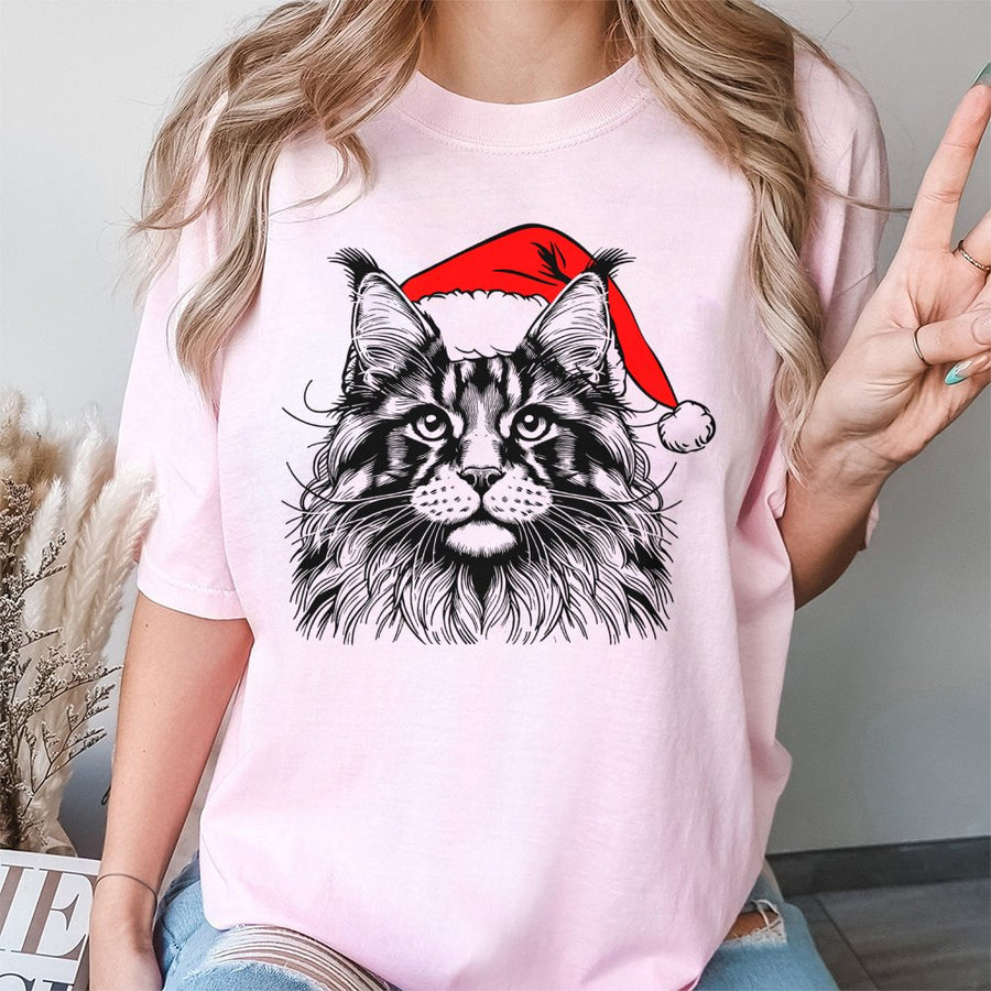 Maine Coon Cat Christmas T-Shirt | Festive Santa Hat Illustration | Premium 100% Cotton | Funny Holiday Gift for Cat Lovers