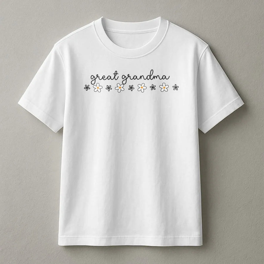 Great Grandma T-Shirt | Minimalist Floral Daisy Design | Soft Cotton Blend | Pregnancy Reveal Gift for New Great Grandmother