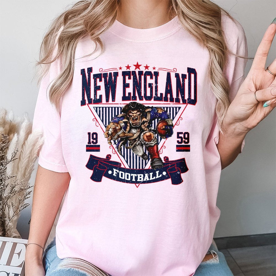 New England 1959 Football With Aggressive Patriot Mascot T-Shirt