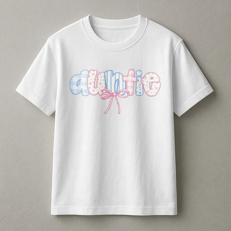 Auntie Graphic T-Shirt | Coquette Aesthetic Bow Design | Soft Premium Cotton Tee | Gift for New Aunt or Pregnancy Announcement