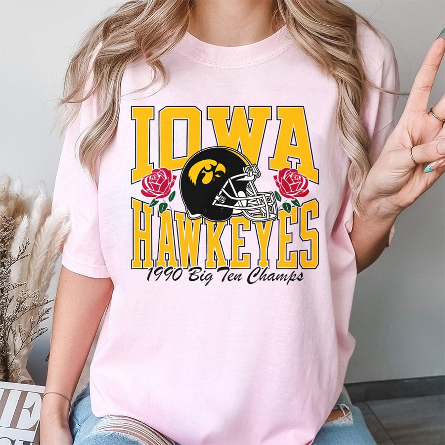 Iowa Football 1990 Big Ten Champs T-Shirt Vintage College Sports T-Shirt Retro Team Graphic Game Day Style Soft Cotton