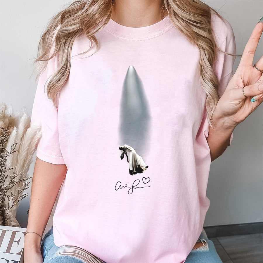 Ghost Aesthetic T-Shirt | Minimalist Silhouette Graphic Tee | 100% Cotton Premium Quality | Trendy Pop Culture Inspired Gift for Fans