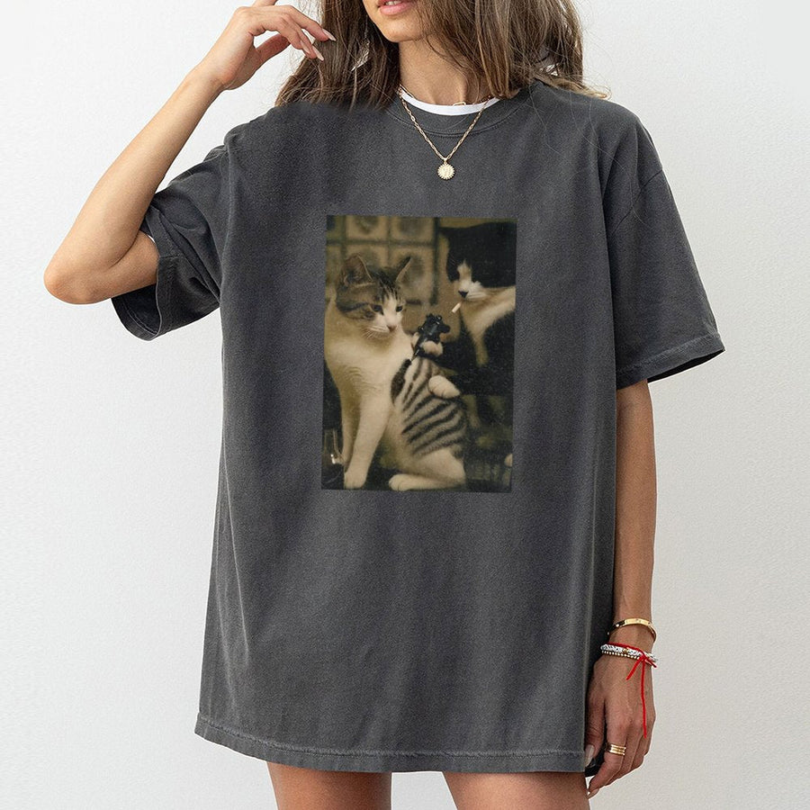 Funny Tattoo Cat T-Shirt | Retro Artistic Kitten Design | 100% Soft Cotton Premium Tee | Unique Graphic Gift for Cat Lovers & Ink Enthusiasts