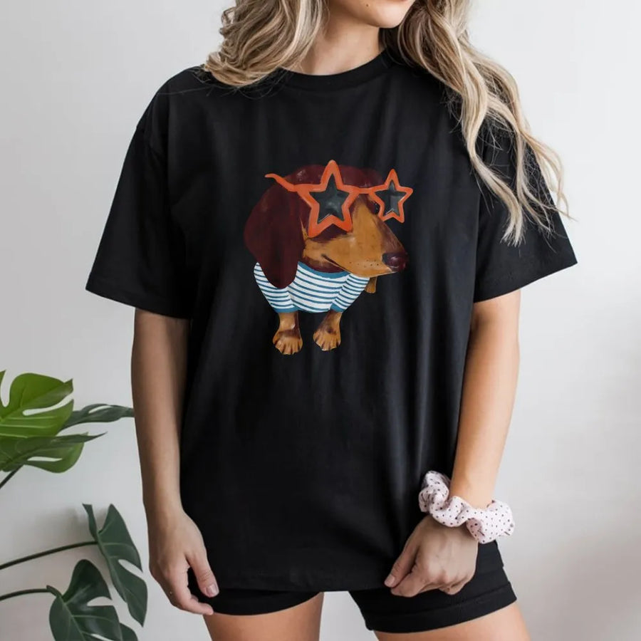 Cool Dachshund T-Shirt | Funny Star Sunglasses Graphic | Soft 100% Cotton Premium Tee | Unique Sausage Dog Lover Gift for Him & Her