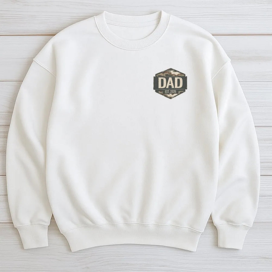 Dad Est 2026 Sweatshirt | Camo Badge Print Crewneck | Soft Cotton Blend | Gift for Expecting Father, Pregnancy Announcement