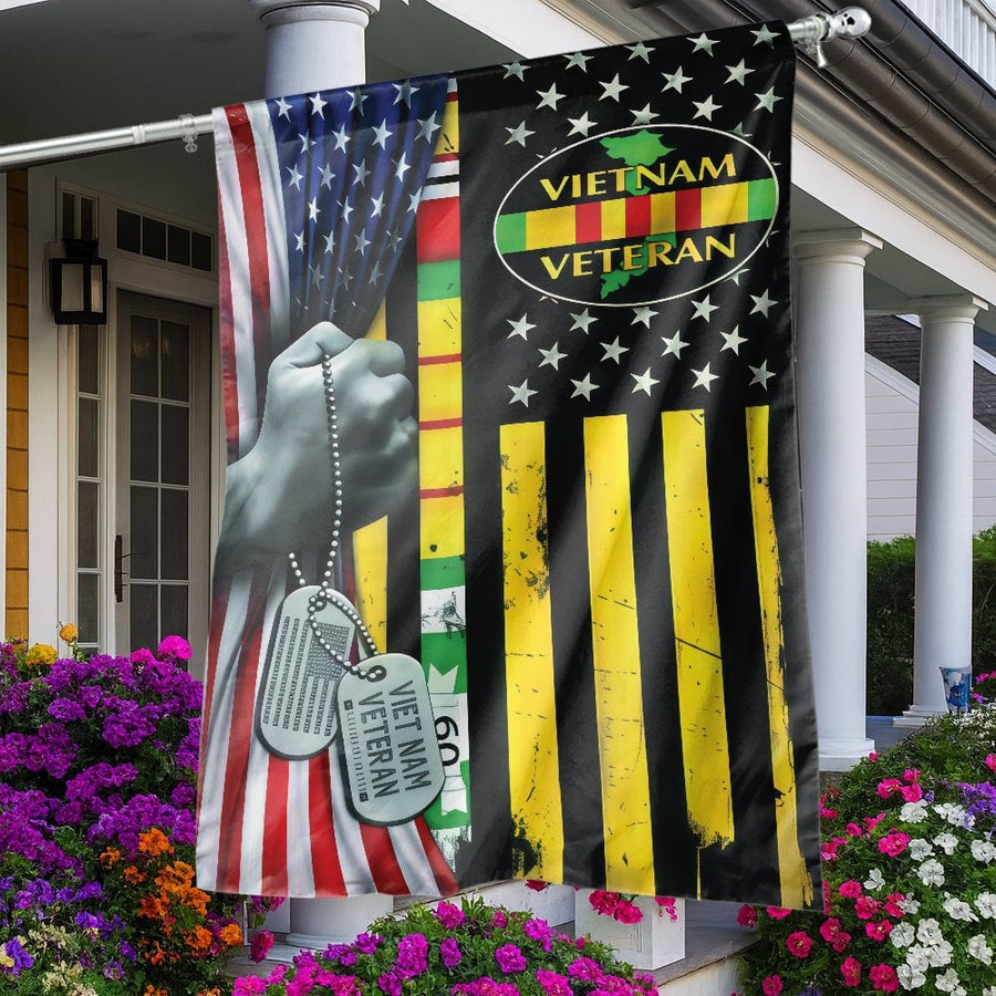Vietnam Veteran Garden Flag | Patriotic American Flag & Dog Tags | Premium UV-Resistant Polyester | Military Remembrance Memorial Gift