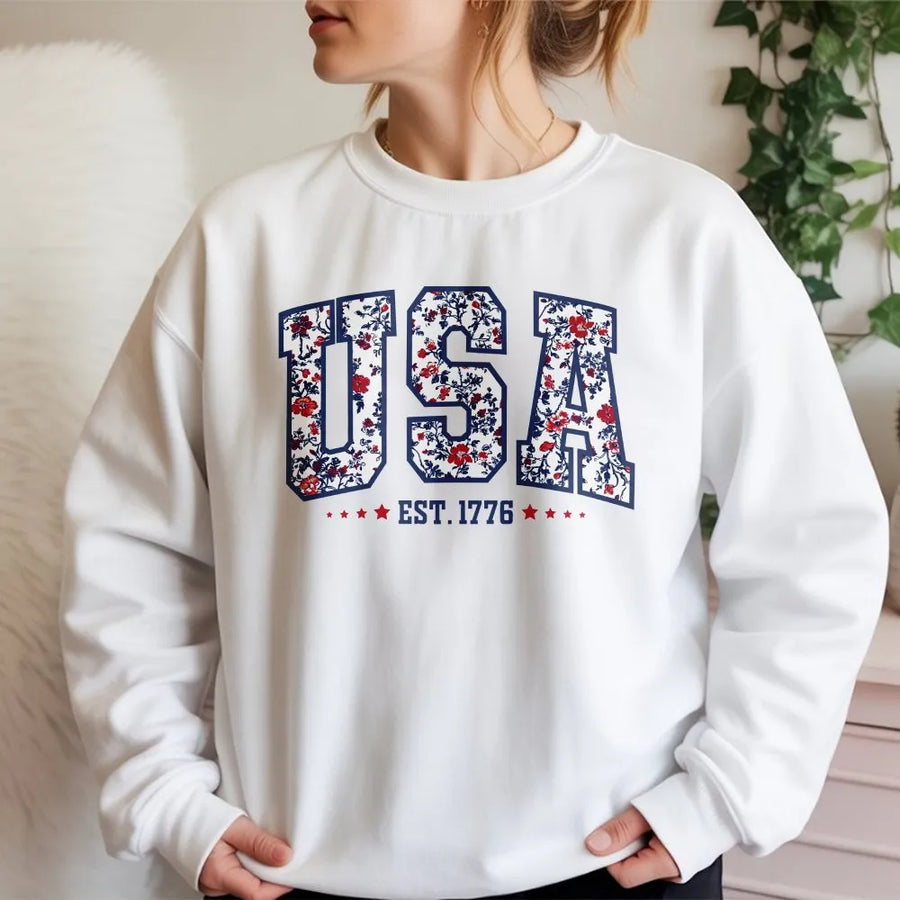 Fourth of July USA Sweatshirt | Vintage Floral Print Est. 1776 | Premium Comfort Colors Cotton | Patriotic Gift for Her, American Pride Apparel