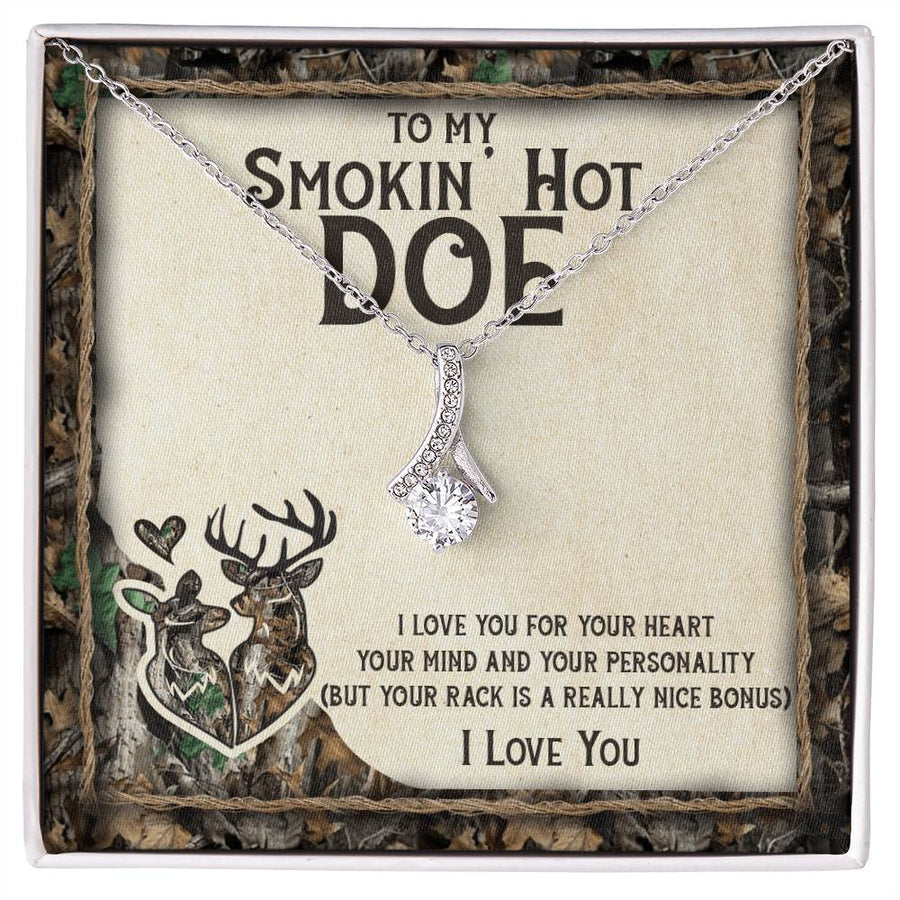 Smokin Hot Doe Love Heart Mind Personality 18K Yellow Gold Finish Alluring Beauty Necklace Jewelry Perfect Gift for Hunting Wife Anniversary