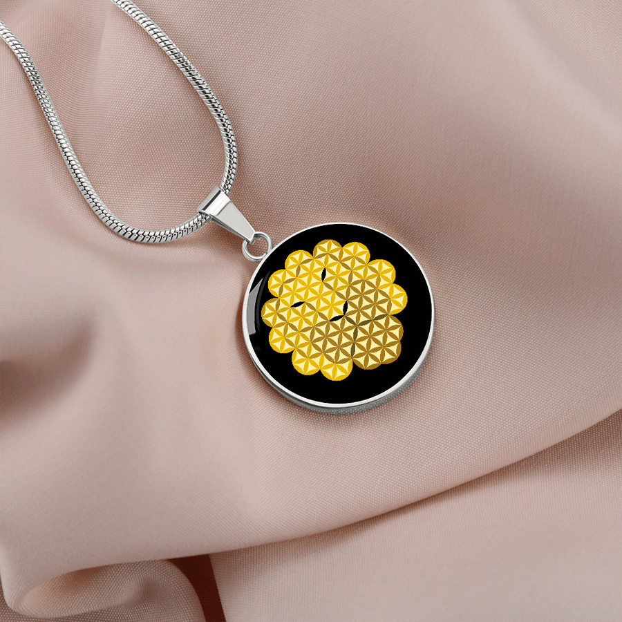 Luxury Circle Necklace with The 'Lion Of Life', S/M-LB02/Black..