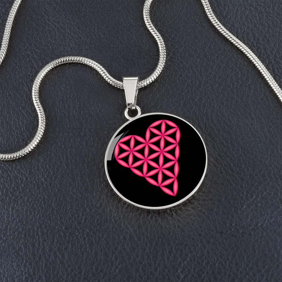 Luxury Circle Necklace with The 'Heart of Life', 3D-Ruby/Black.