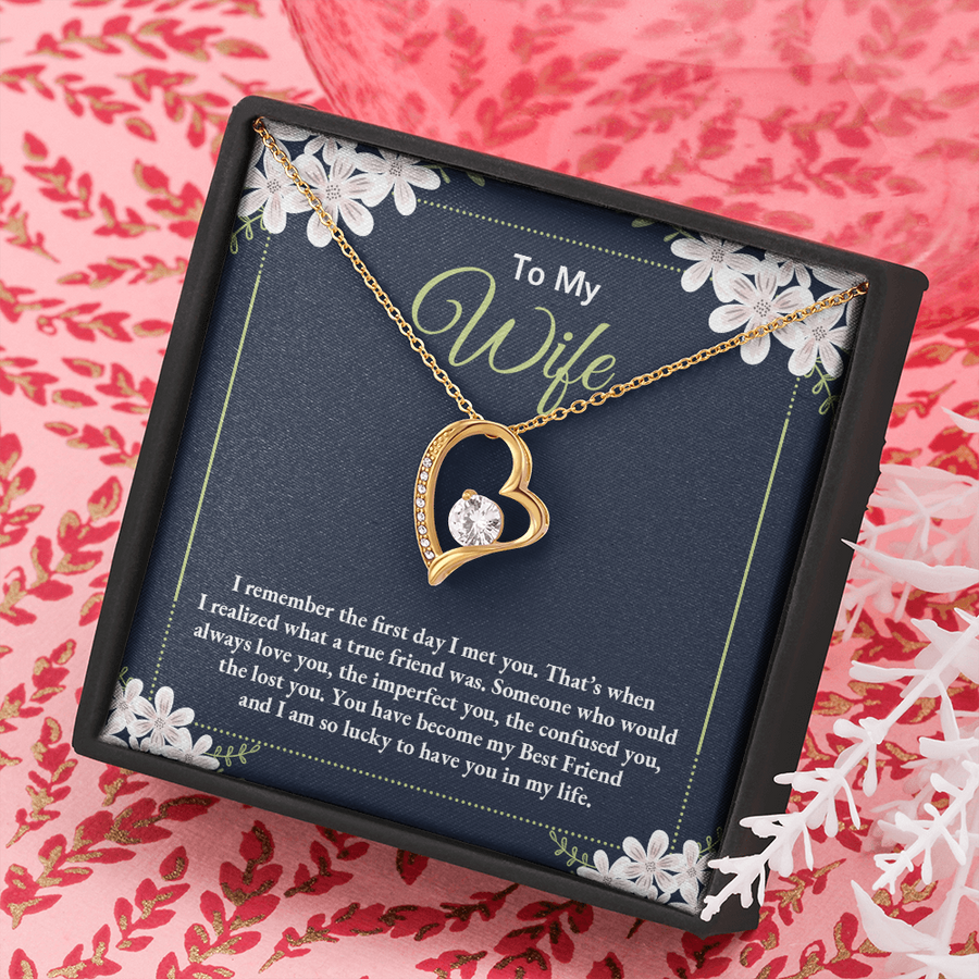 To My Wife - I Am So Lucky To Have You In My Life - Forever Love Necklace