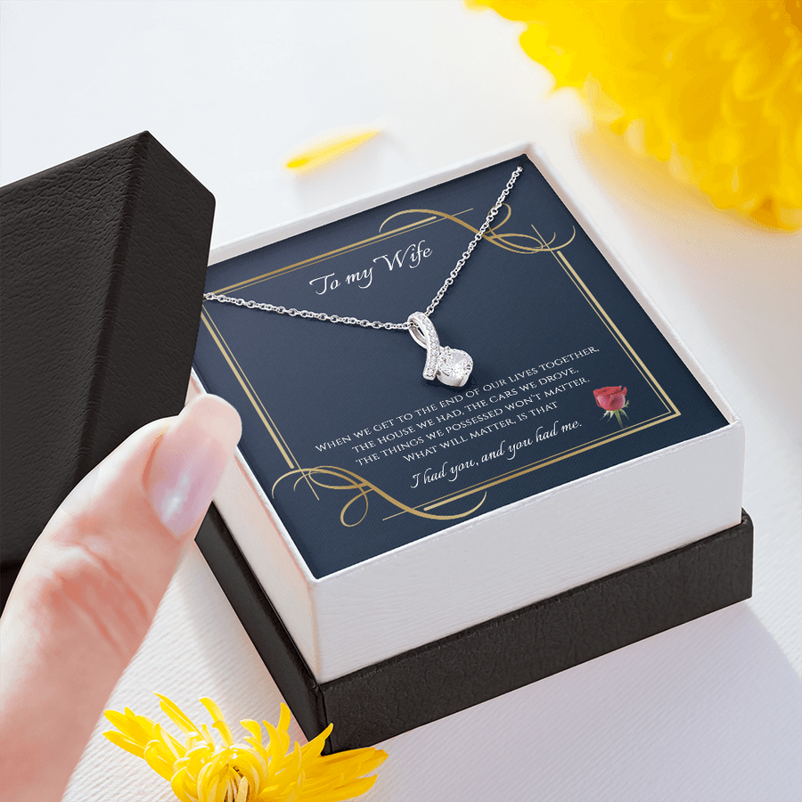 To My Wife Alluring Beauty Necklace