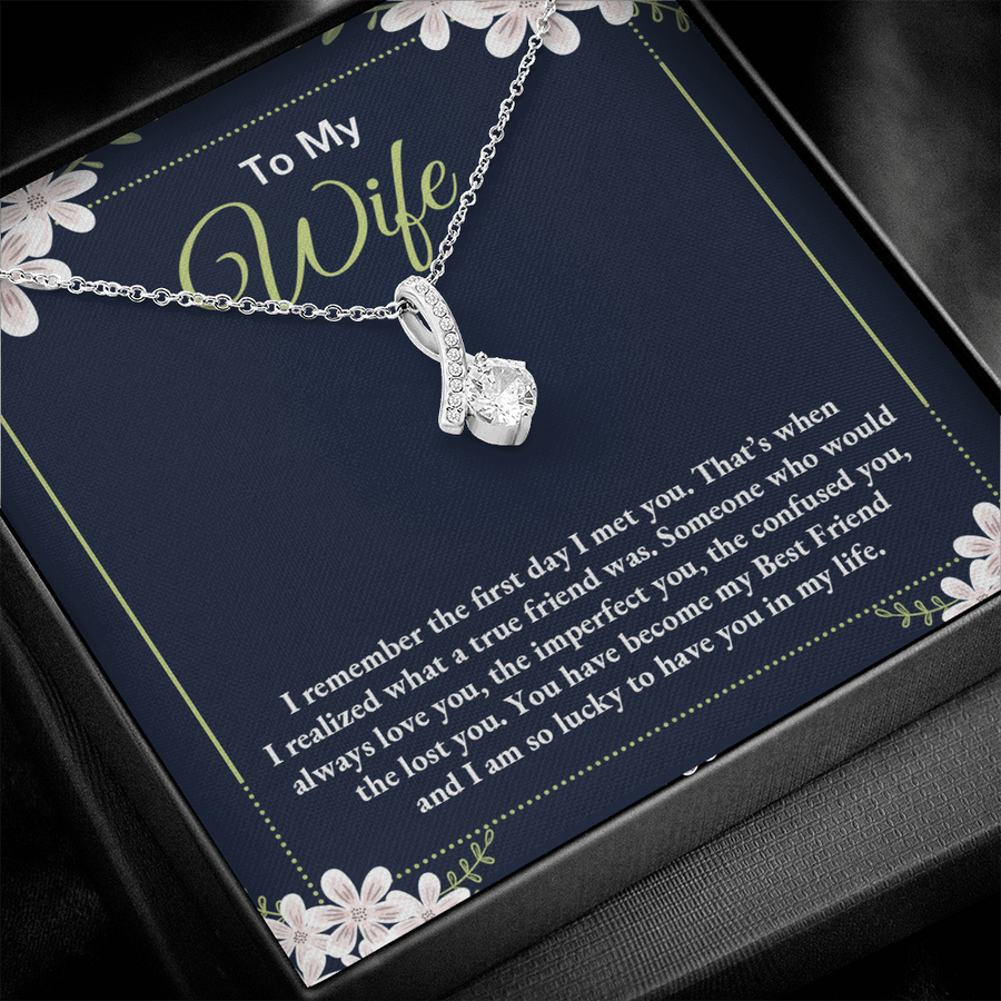 I Remember The First Day I Met You ?? Necklace