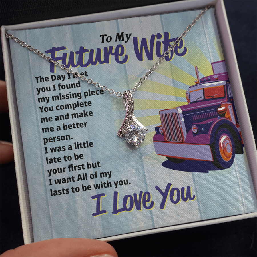 Trucker's Future Wife - Alluring Beauty Necklace