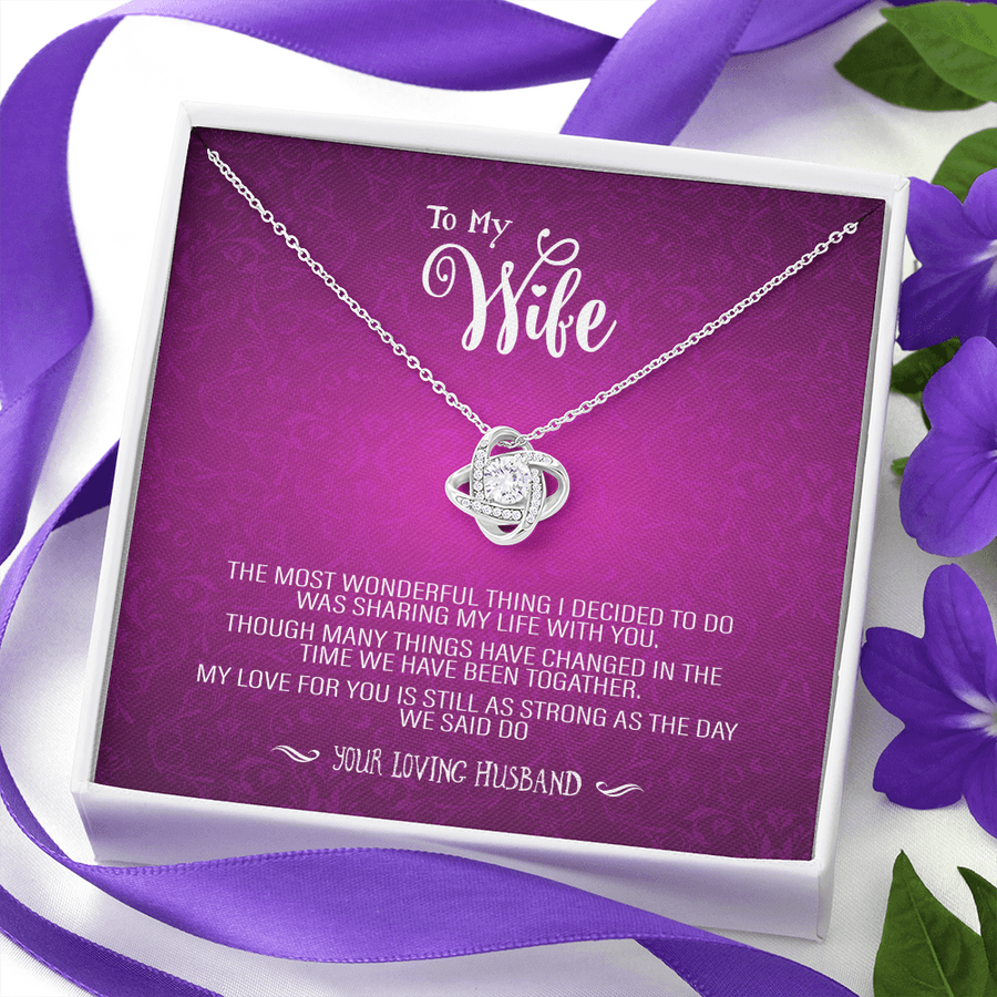 Love everything necklace