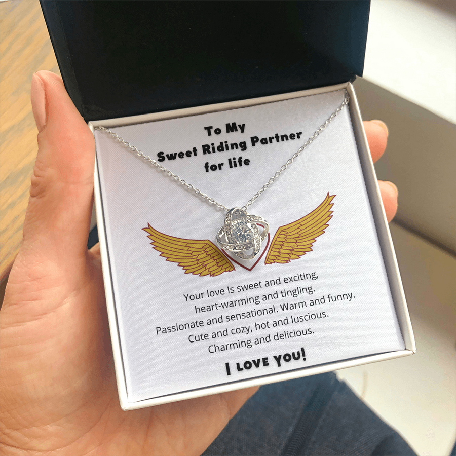 SWEET RIDING PARTNER NECKLACE.