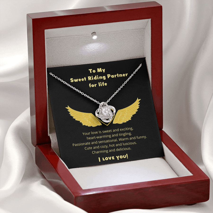 SWEET RIDE PARTNER NECLACE. Necklace