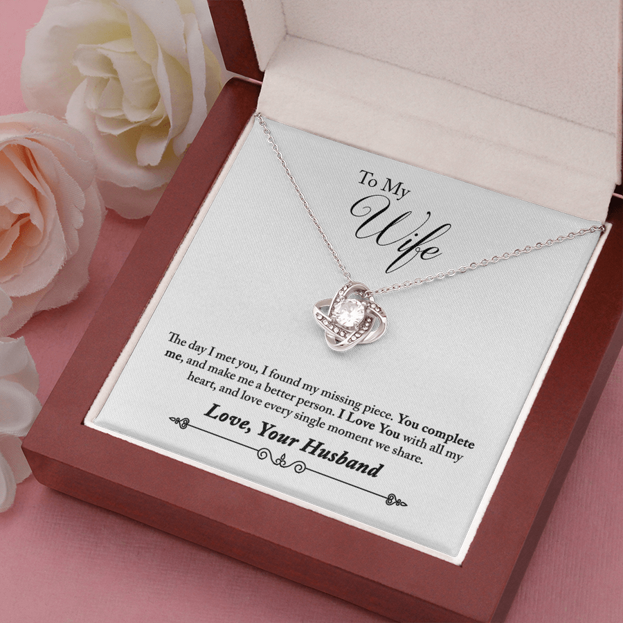 The Love Knot Necklace For Wife